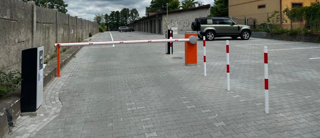 Na wjeździe zachowaj bilet